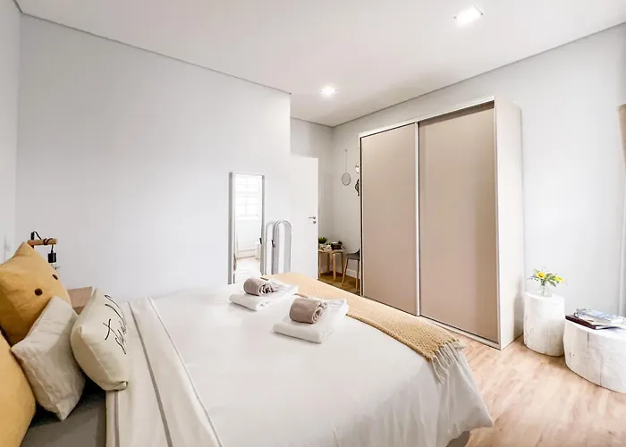 Viana - Historical Centre Apartmán *